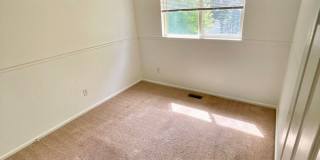 3 Bedroom 2.5 Bath Townhouse w/ 2-Car Garage! Gallery 26