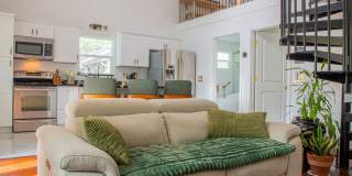 Luxury Carriage House Estate (Executive Elite) Gallery 15