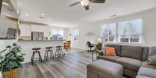 FULLY FURNISHED SPANISH SPRINGS HOME WITH HOT TUB & UTILITIES INCLUDED Gallery 1