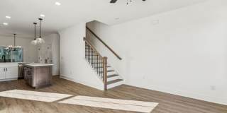 5015 Grayton Alley Gallery 91