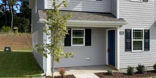 3 Bedroom Wiggins Village Gallery 1