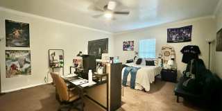HUGE 4-Bed, 2-Bath Duplex Four Blocks From Baylor Campus & Minutes from Downtown! Gallery 9