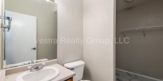 5193 South Liverpool Way Gallery 14