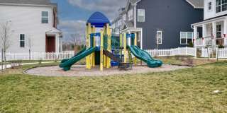 SPACIOUS, UPSCALE 3 BEDROOM 3.5 BATH TOWNHOME IS AVAILABLE MAY 22ND IN CLARKSBURG! Gallery 17