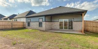 AVAILABLE NOW – Spacious 3 Bed, 2 Bath Home in Desirable Edmond Neighborhood Gallery 34