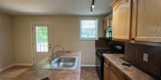 5117 Cypress St Gallery 2
