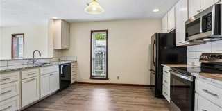 121 RIDGEWAY Drive 121 RIDGEWAY Drive Gallery 7