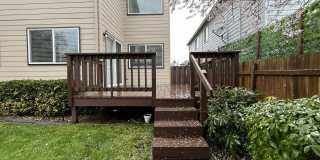 Grand 5 Bedroom Home Featuring 19ft Ceilings, Family Room & Main-Level Suite Gallery 66