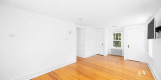 12 Roosevelt Road Gallery 17