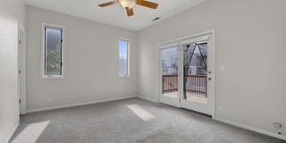 1517 W Fry Street Gallery 18