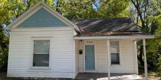 COZY 2 BEDROOM HOME Gallery 1