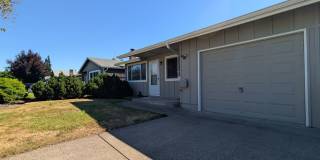 Newly Remodeled 2-Bedroom, 1-Bath Duplex in Thurston Area of Springfield! Gallery 3