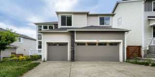 Amazing 6bed/3bath home in Edgewood, WA! Gallery 1