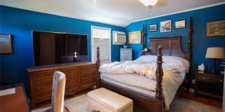 274 W Walnut Street Gallery 13