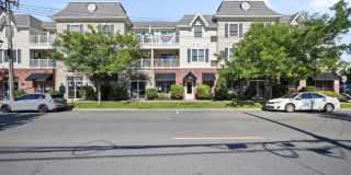 1700 Main Street Gallery 1