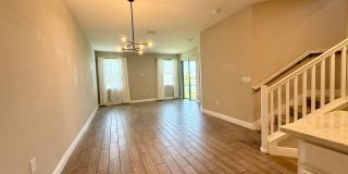 Heritage Oaks gated community 3/2.5/2 Townhome Gallery 31