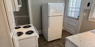 906 Clarendon St Gallery 6