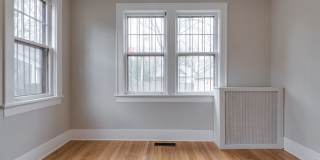 Charming 3BR/1B Conveniently Located Near Rhodes College! Gallery 12