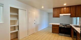 6063 Pineland Avenue Gallery 5