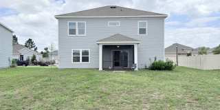 Spacious 4BR Home with Office, Loft & Lake Views Gallery 33