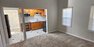 290 N Jewell Place Gallery 3