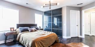 8201 CROSSBROOK Court Gallery 16