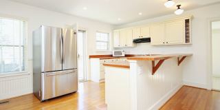 Charming Home With Fenced Yard Gallery 7