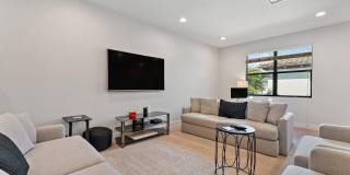 1077 Faulkner Terrace Gallery 31