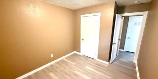 AVAILABLE NOW! 2 Bedroom / 1 Bath Duplex Near Brooks City Base! Gallery 14