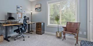 Desirable Oregon City / Luxury Home, High End Amenities, Central Air, Central Vac, Tank-less Hot Water & More! Gallery 28