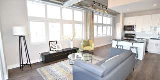 3833 N Broadway Gallery 71