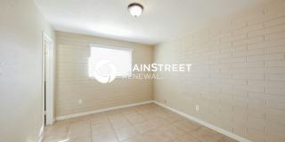 4627 North 47th Drive Gallery 8