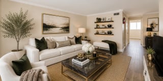 2929 Dunvale Gallery 1