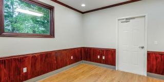 551 Westport Road Gallery 10