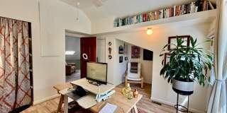 Distinguished 4 bed, 2 bath Bungalow in the Old North End Gallery 25