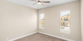 Luxury 3/2.5 Townhome Gallery 26