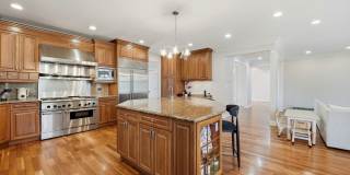 2181 2nd Street Gallery 8