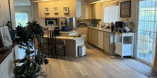 251 S Paseo Laredo Gallery 7