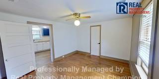 Renovated 2 BD/2 BA All Brick Cottage Near Cargo and Soda Pop Districts Gallery 18