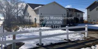 6 Bed 3.5 Bath Rambler Home in Layton Available! Gallery 3