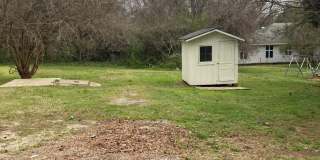 Super cute, newly renovated 3 bed, 1 bath home close to all things Downtown Salisbury Gallery 1