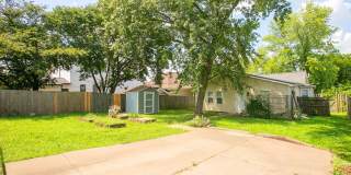 1014 Douglas Avenue Gallery 36