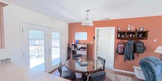 Charming 3 Bedroom, 2 Bathroom NE ABQ Home. Refrigerated Air! Spacious backyard. Near Uptown Gallery 10
