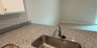 585 NW 11th Ave Gallery 5