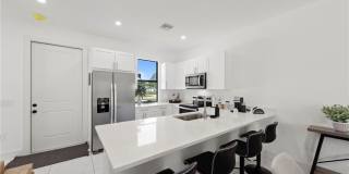 907 Homestead Rd S lot: 1 Gallery 11