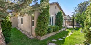 South Town Fully Furnished Home! Gallery 39