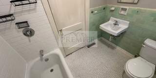 5618 Forest Ave Kansas City, MO 64110// 3 Bedroom Single Family Home// Move in Ready// Rent: $1300 Deposit: $1300 Gallery 8