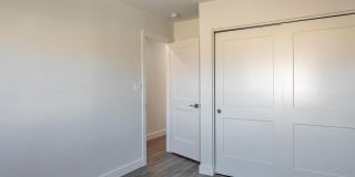 2333 E Paradise Drive Gallery 23