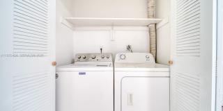 300 NE 143rd St Gallery 20