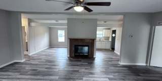 ***TWO WEEKS FREE*** Beautiful Fully Remodeled Home with Large Yard and Primary Suite Bath Gallery 1